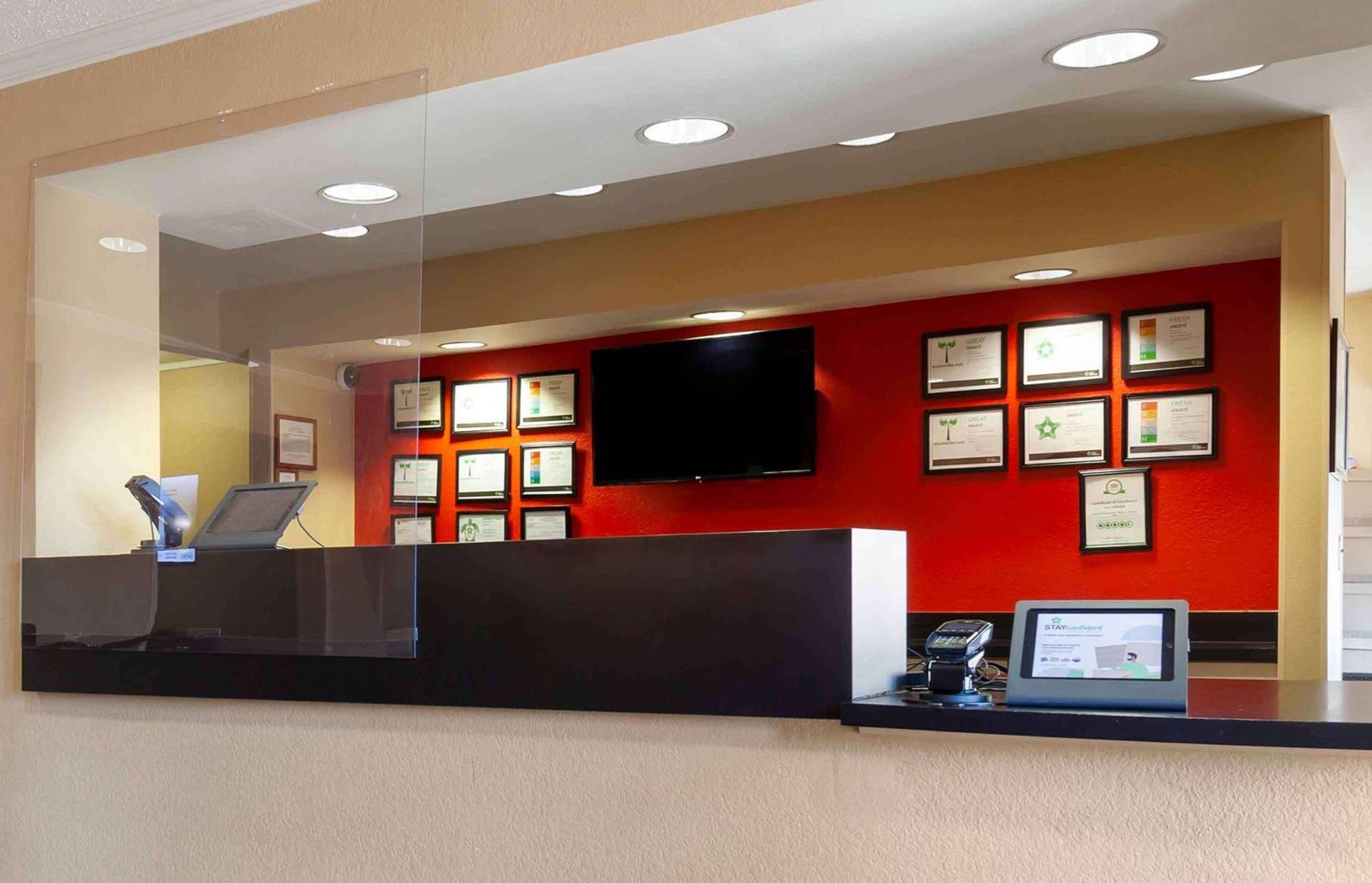 Extended Stay America Select Suites - Madison - Old Sauk Rd Exterior foto
